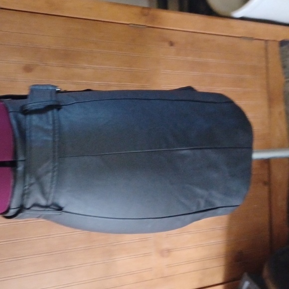 FOREVER 21 FAUX LEATHER MINI SKIRT - Picture 5 of 7